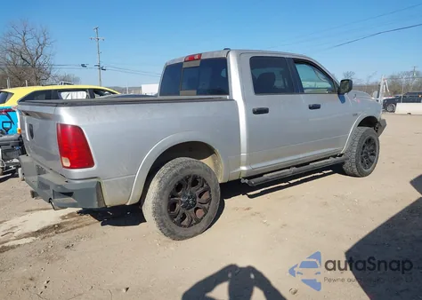 2010 Dodge Ram 1500 Slt/Sport/Trx z USA, uszkodzony, nr VIN 1D7RB1CT8AS126535